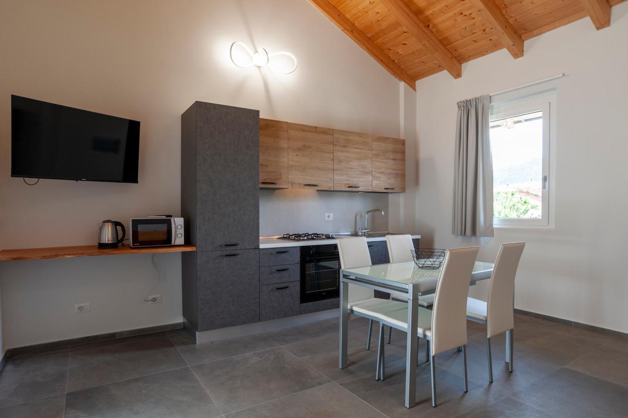Le Casette Di Orta Apartments Орта-Сан-Джулио Экстерьер фото